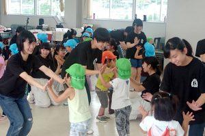 地域貢献　吹奏楽団お隣の保育所の園児と交流会を開催